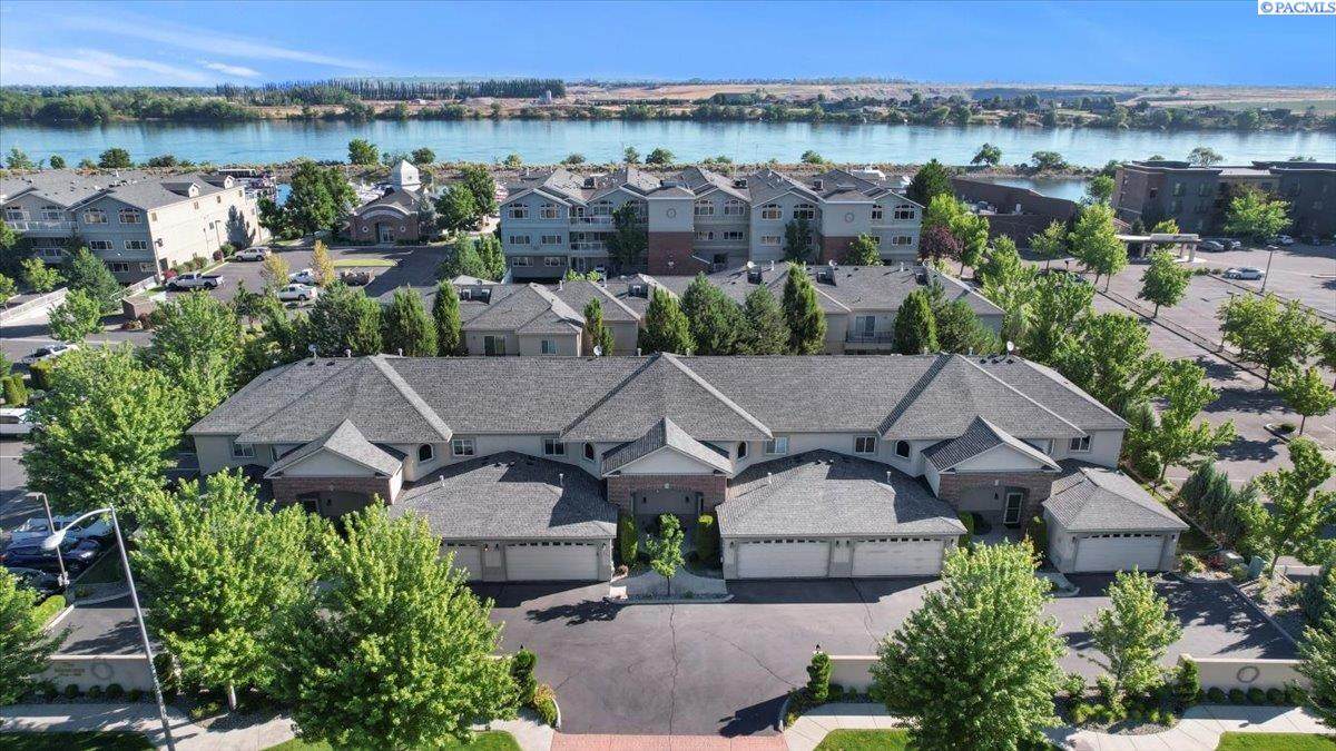360 Columbia Point Dr. - Photo 1