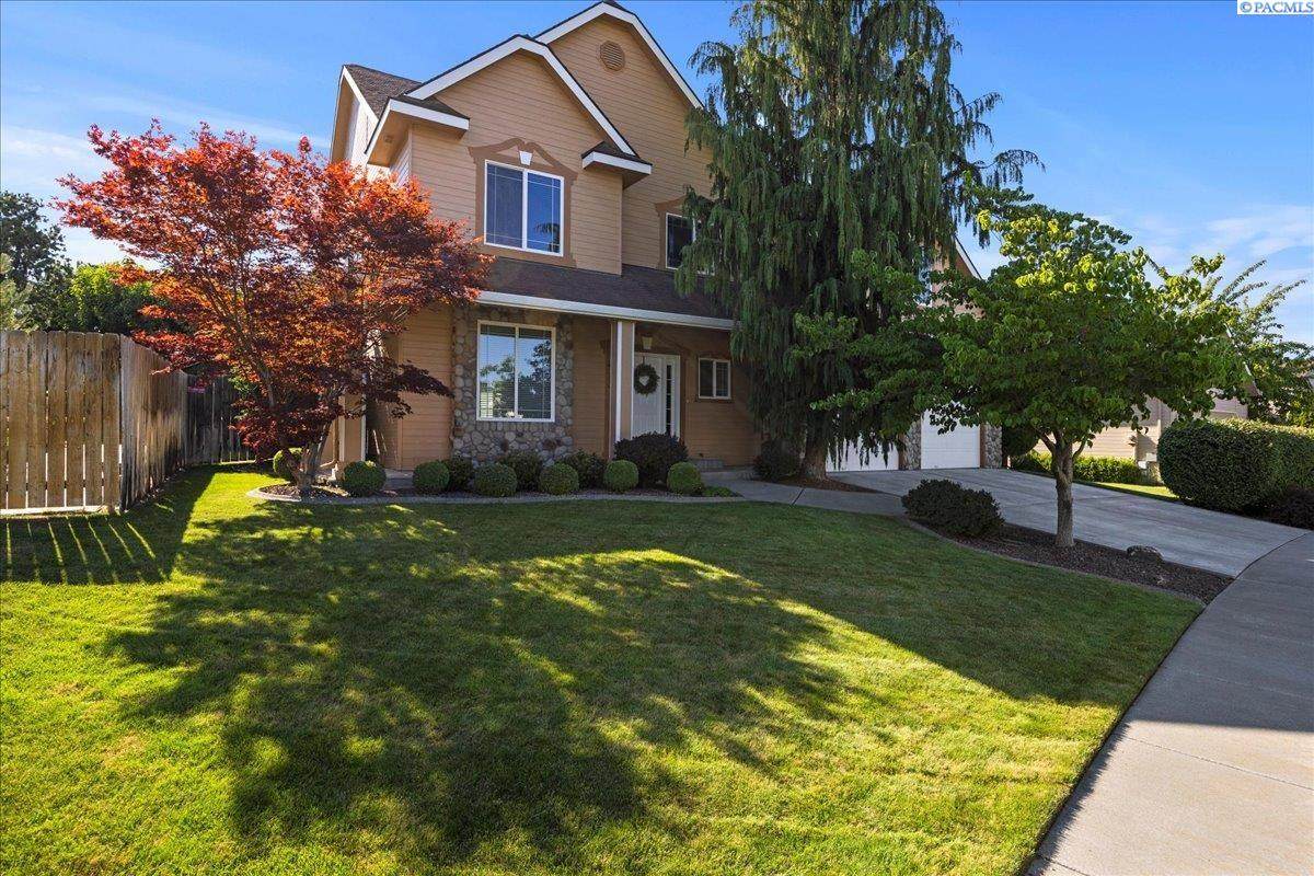 2048 Newhaven Loop - Photo 1