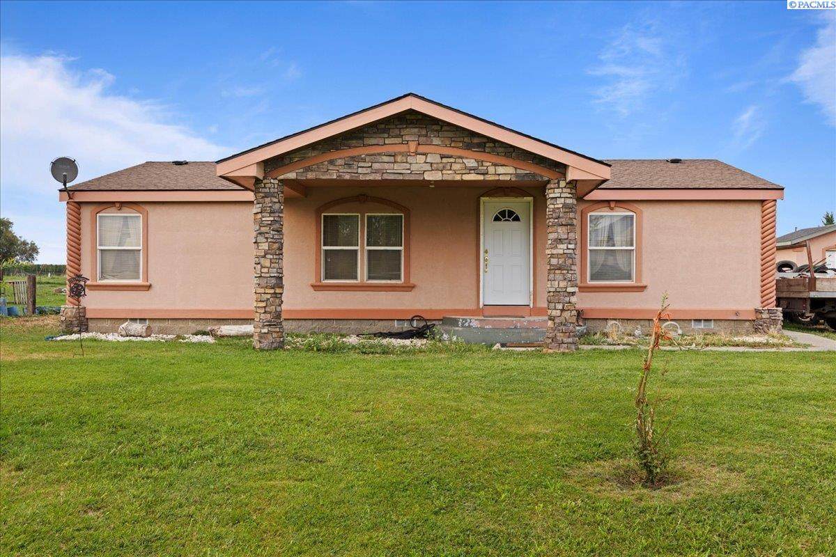 10008 Hicks Rd - Photo 1