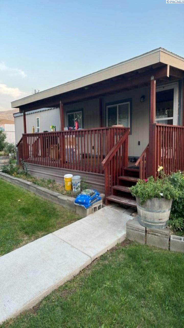 1000 Alexander Ct - Photo 1