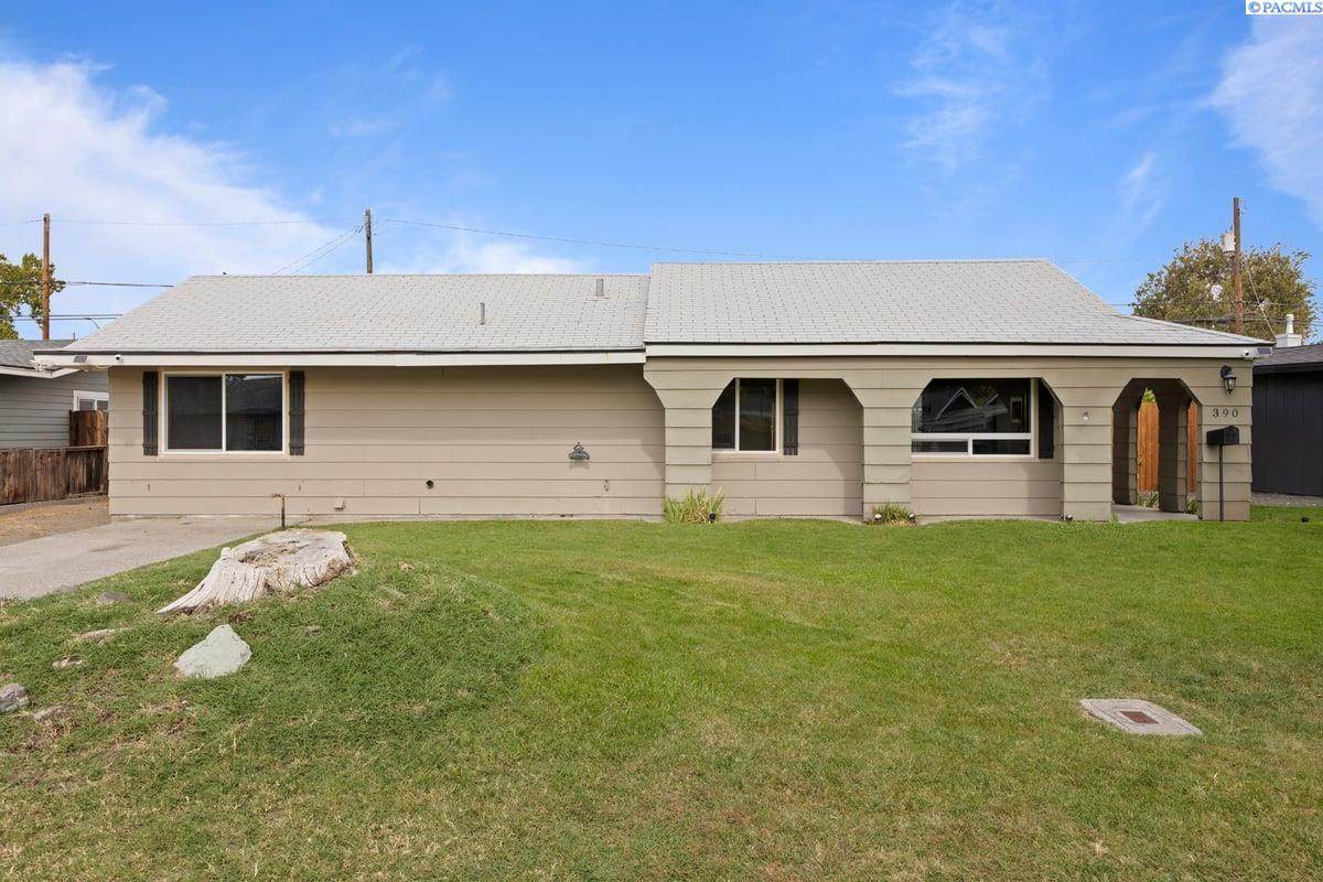 390 Wright Ave - Photo 1