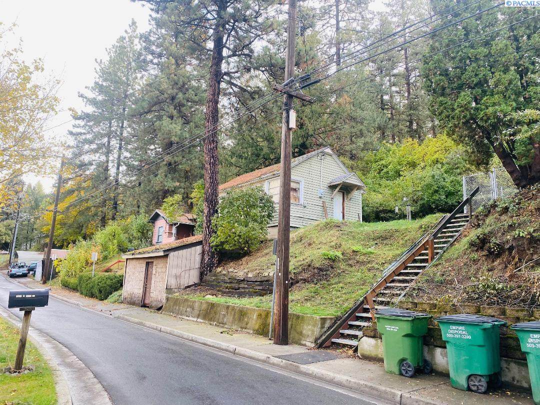 1004 Park - Photo 1