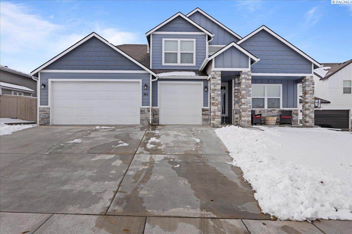 961 Cayuse Drive - Photo 1