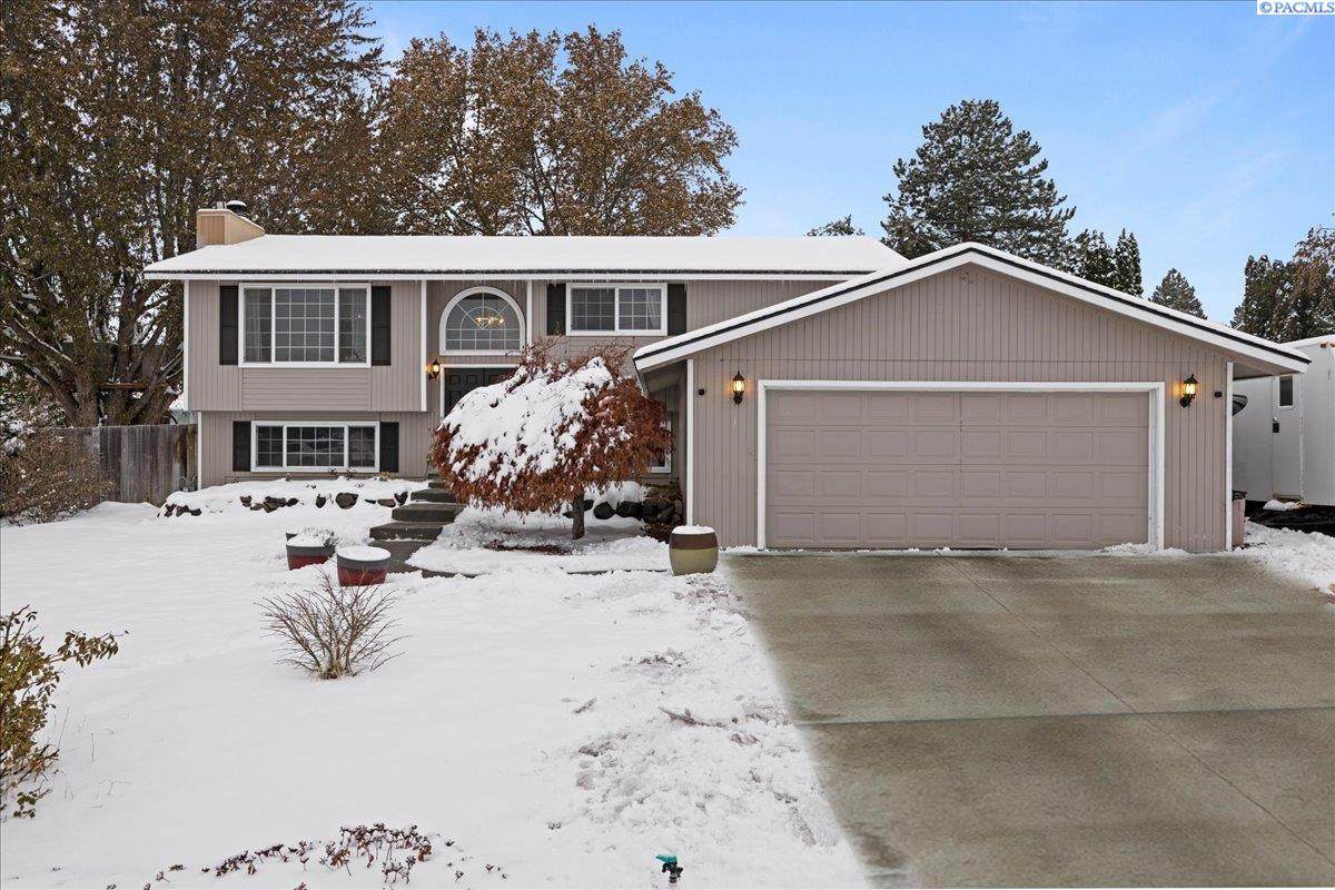 2307 36th Ave - Photo 1