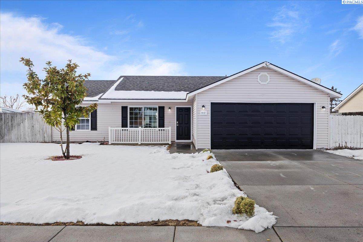 412 Arbutus Ave - Photo 1