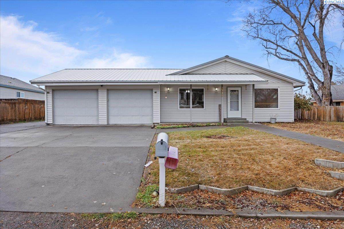 3716 Cedar St. - Photo 1