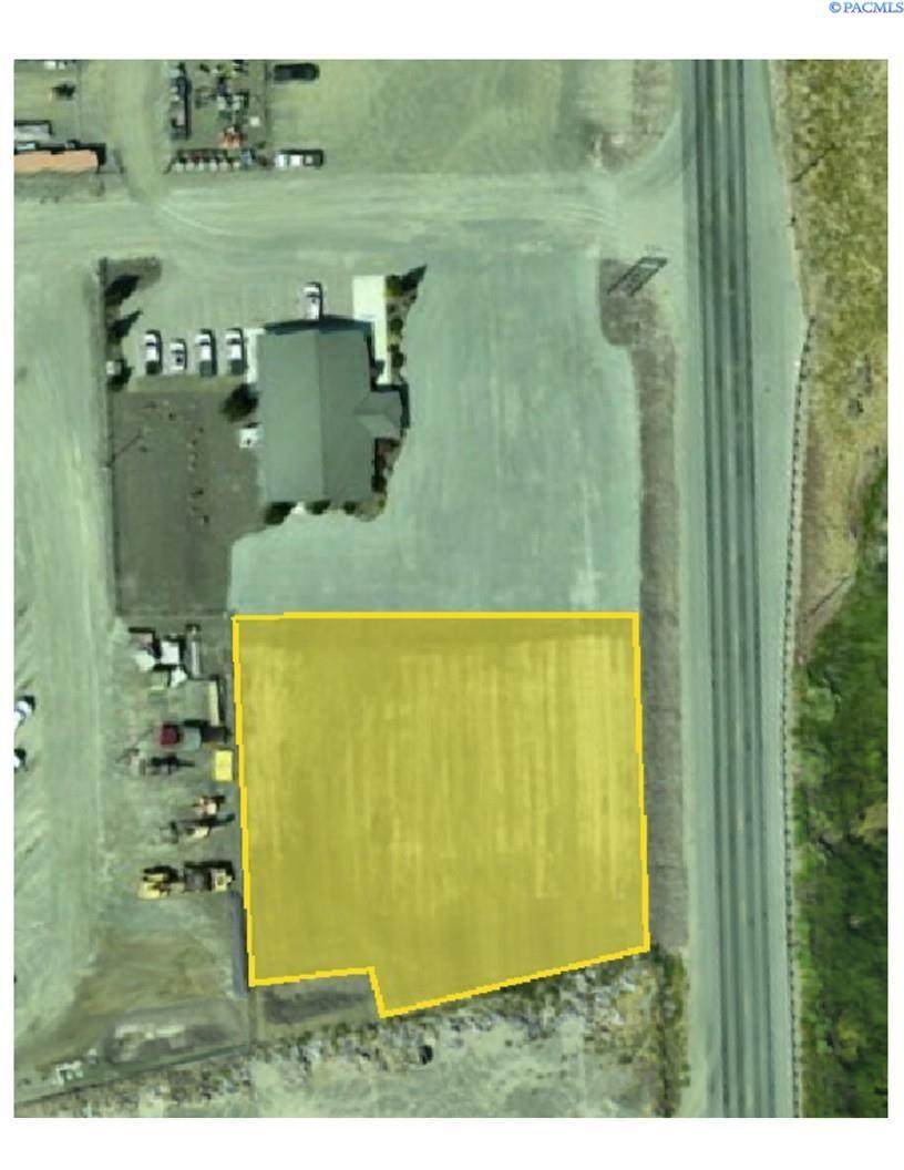 3815 Glade - Photo 1