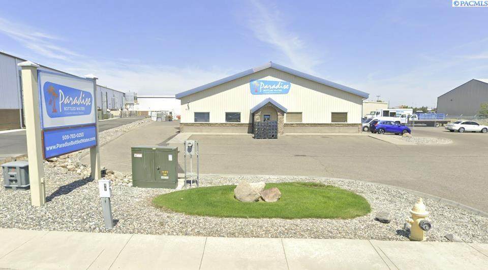 6202 Deschutes Ave. - Photo 1