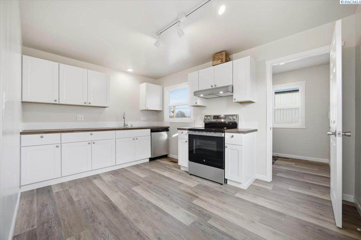 501 Fir St - Photo 1