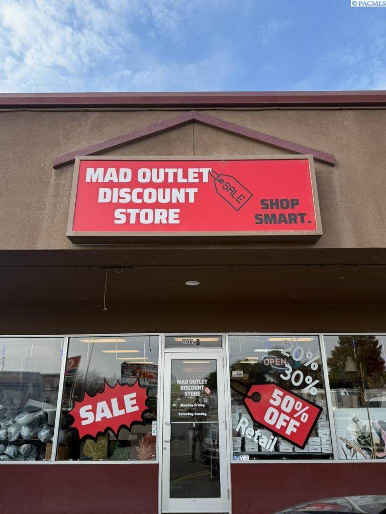 4033 Van Giesen - Photo 1