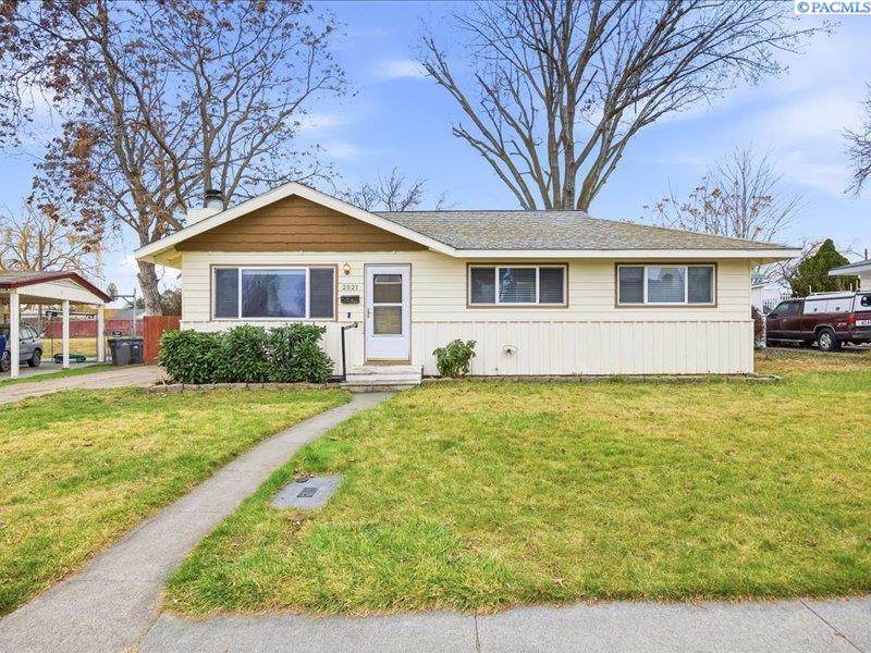 2521 6th Place - Photo 1