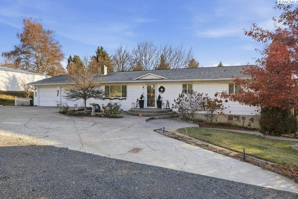 314 9th St - Photo 1