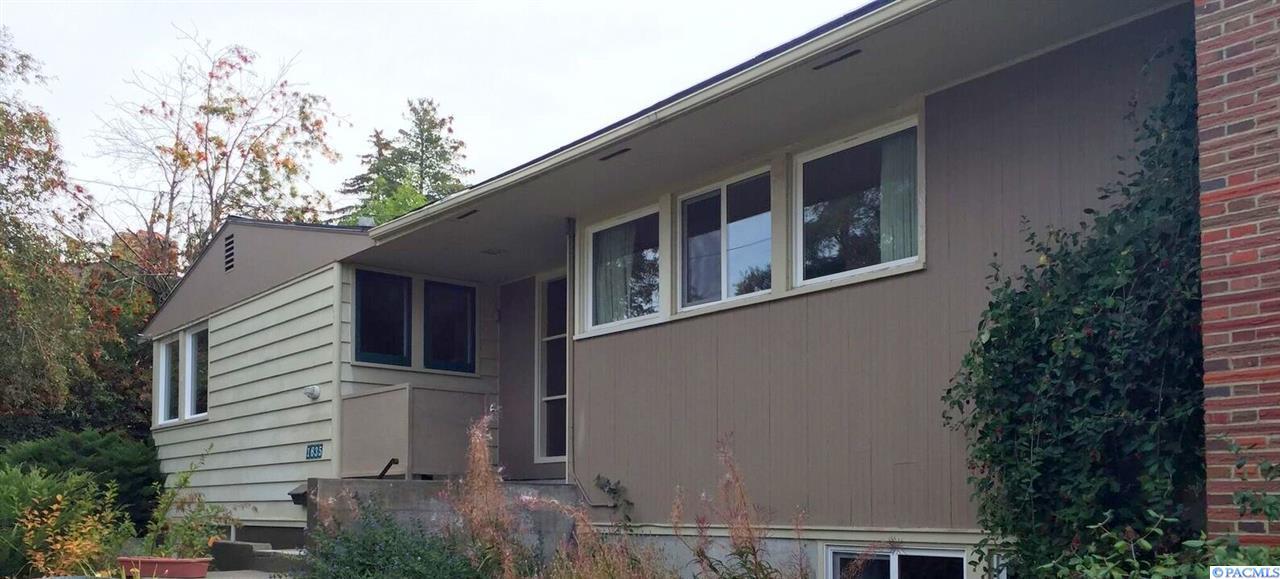 1635 Upper Drive - Photo 1