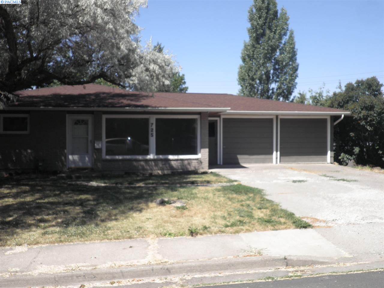 725 Clifford St - Photo 1