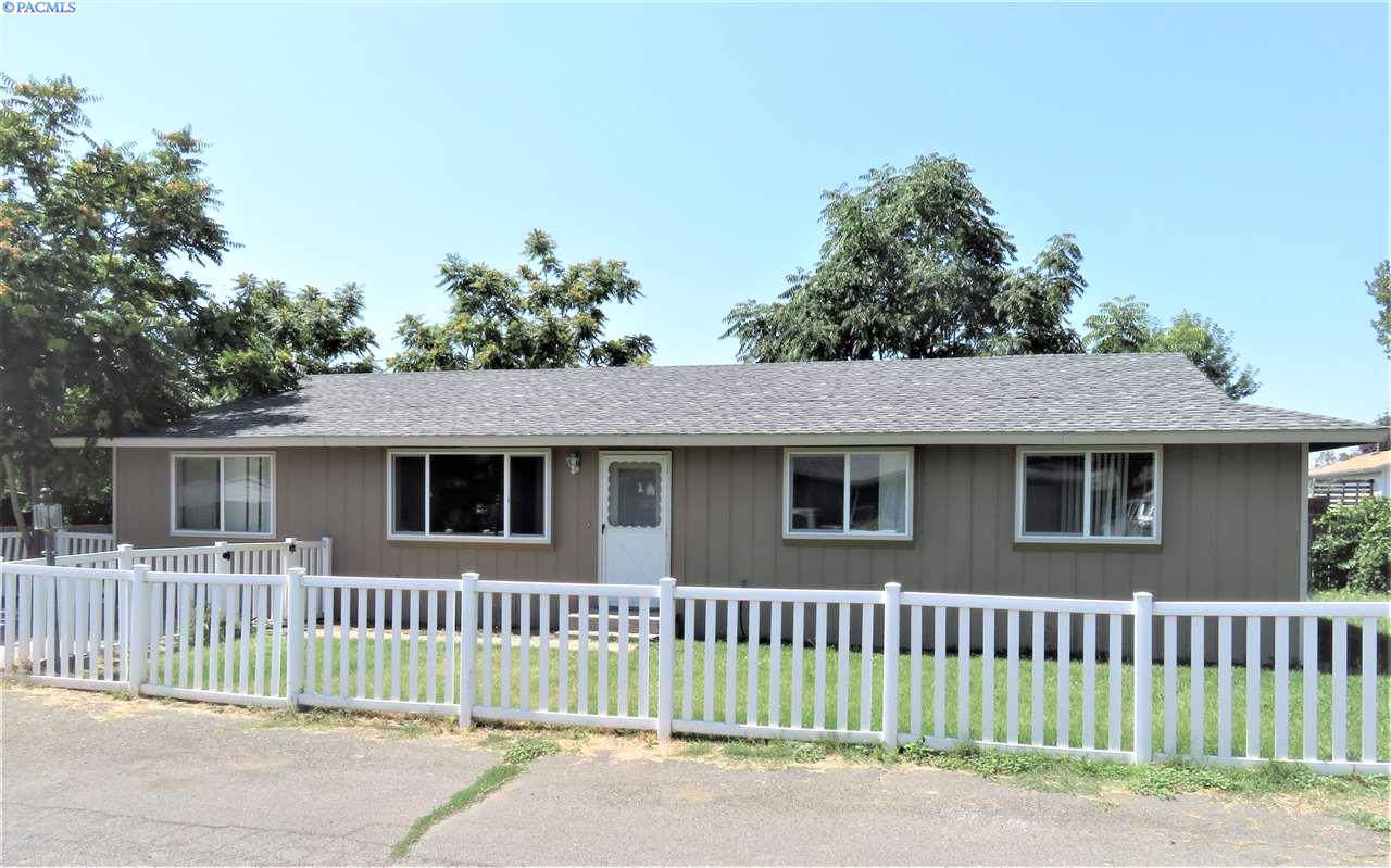 1018 Princeville - Photo 1