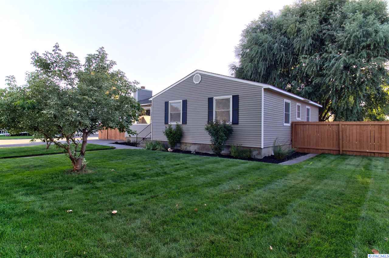 1923 Howell Ave. - Photo 1