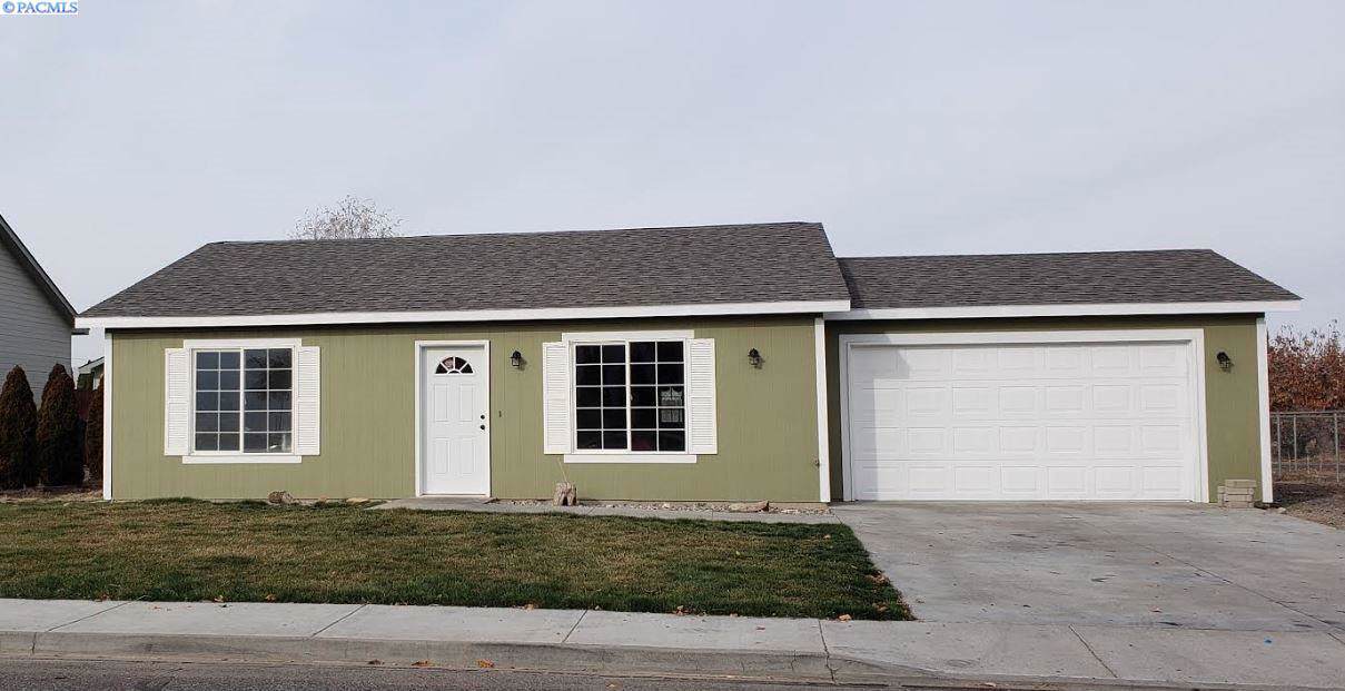 702 Saturn Ave - Photo 1