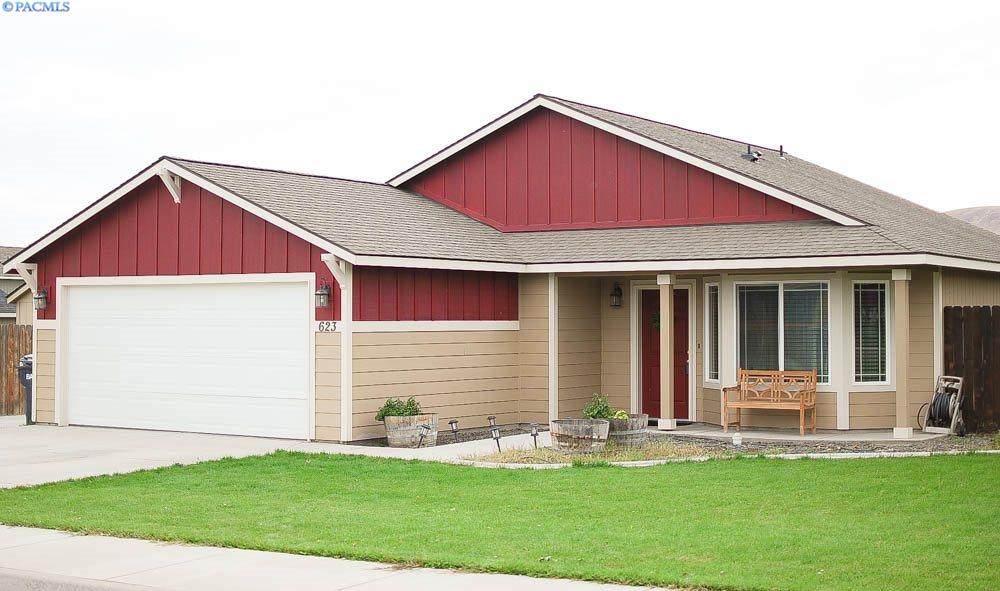 623 Botaka Loop - Photo 1