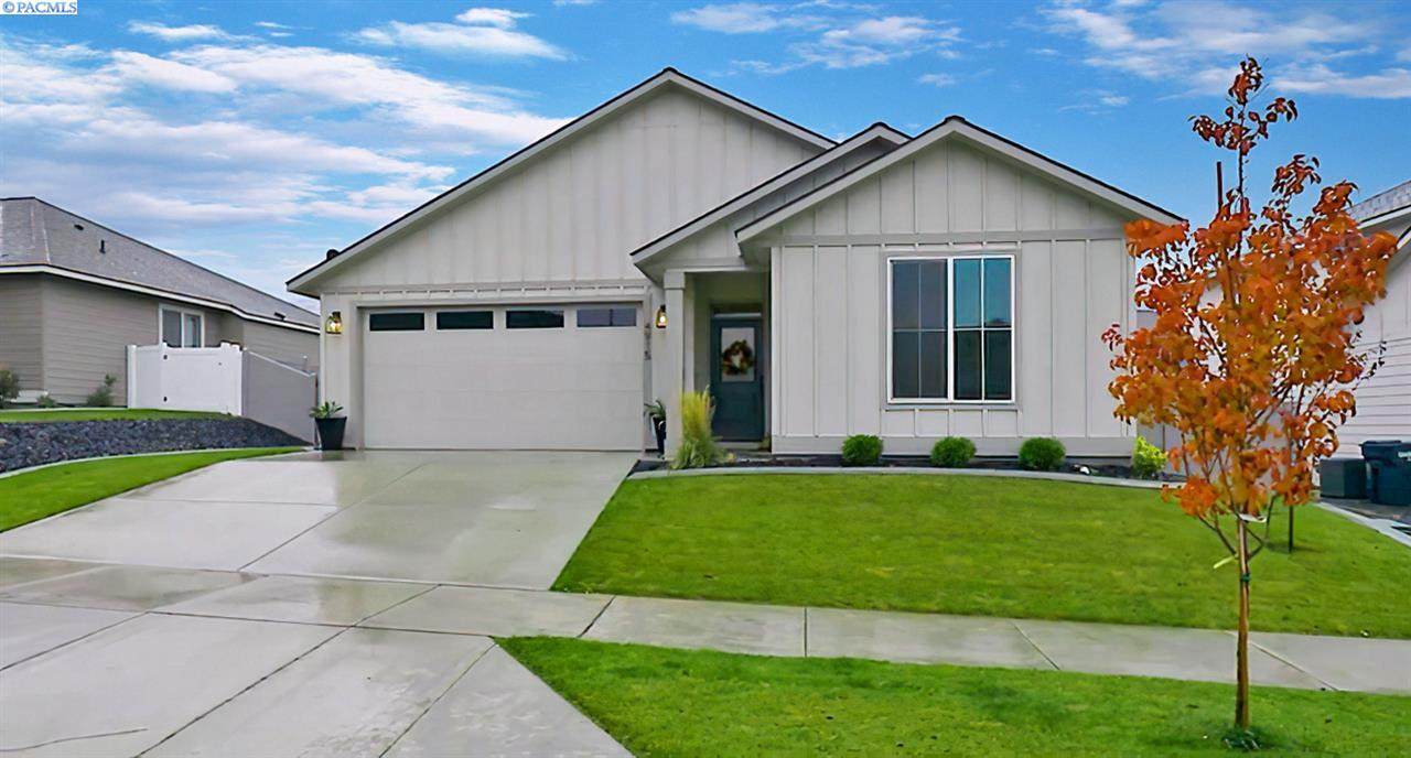 4915 Smitty Dr - Photo 1