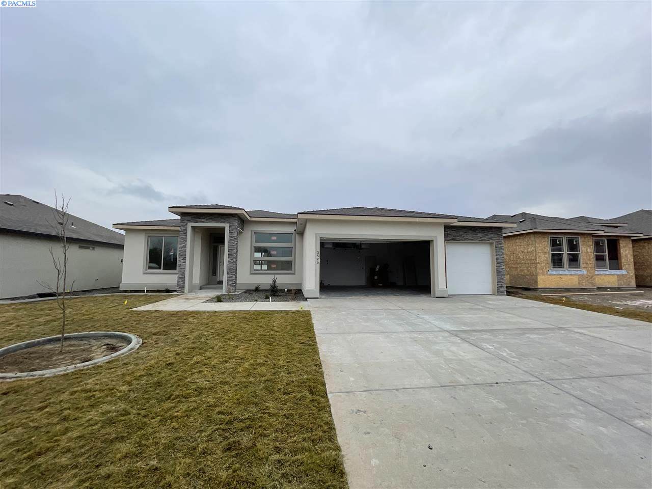 3576 Curtis Dr - Photo 1