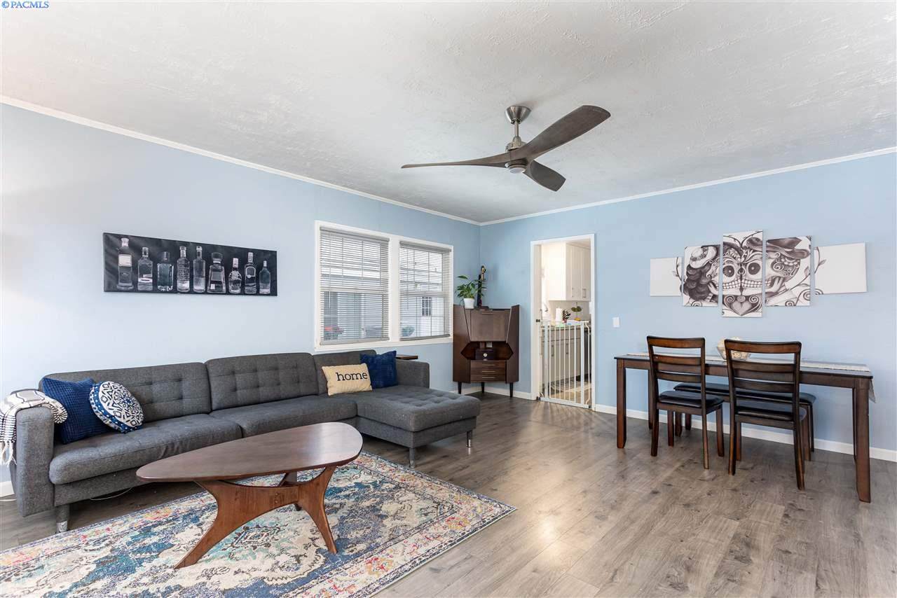 1425 Perkins Ave - Photo 1
