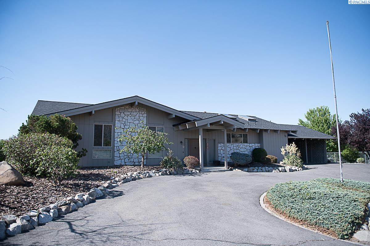 1507 Sunset Loop - Photo 1