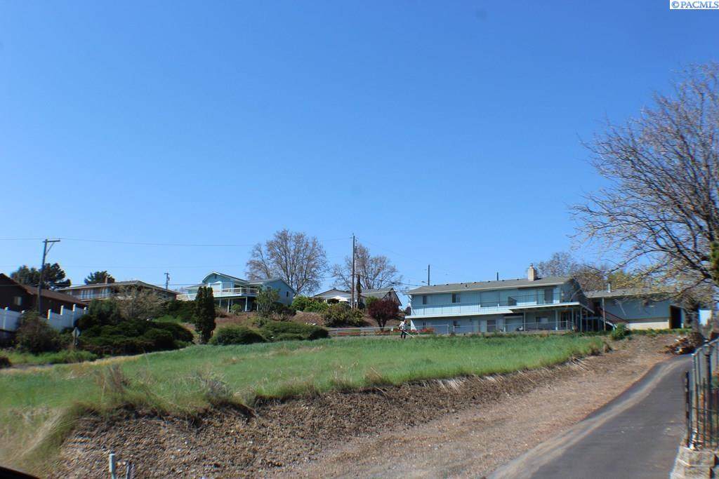 NNA Highline Court - Photo 1