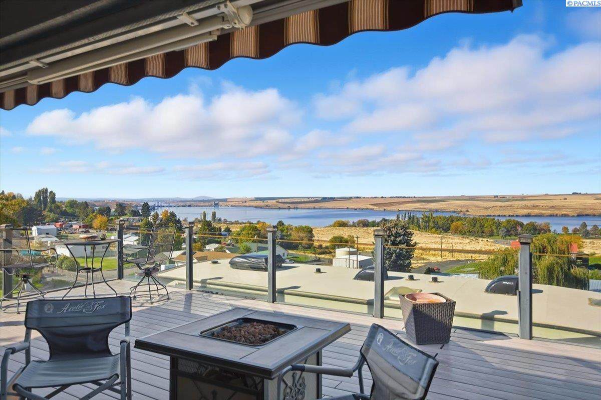 372 Harbor Blvd. - Photo 1