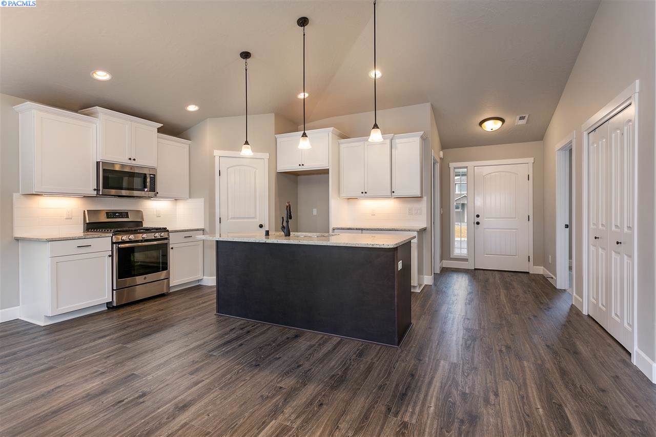 2759 Walking Stick Ave - Photo 1