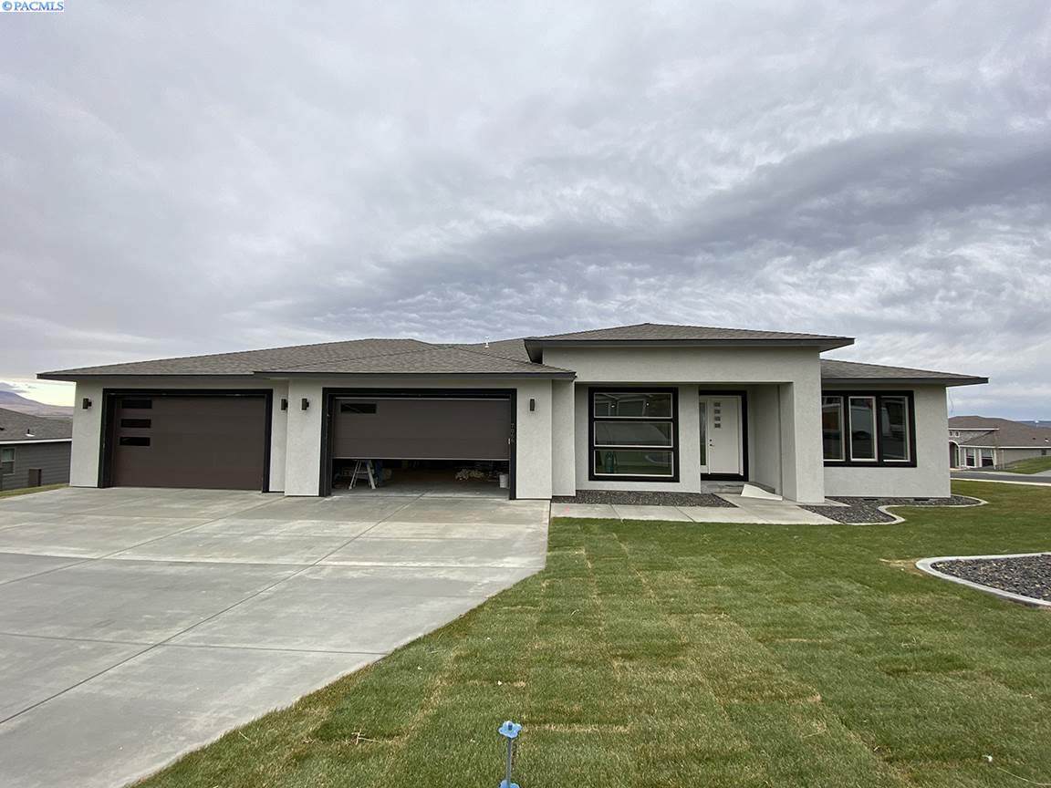 7066 Collins Rd - Photo 1