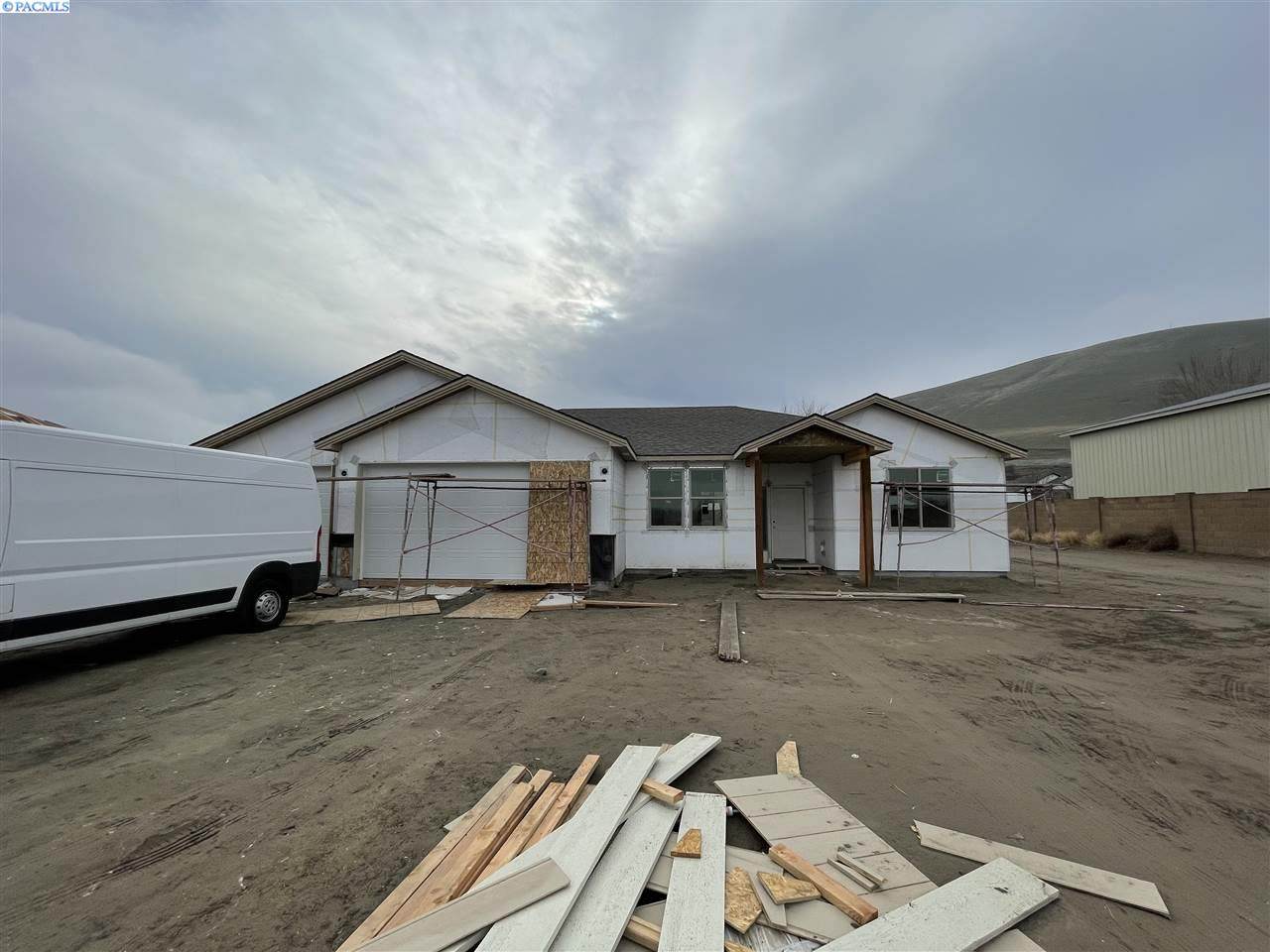 3763 Curtis Rd - Photo 1