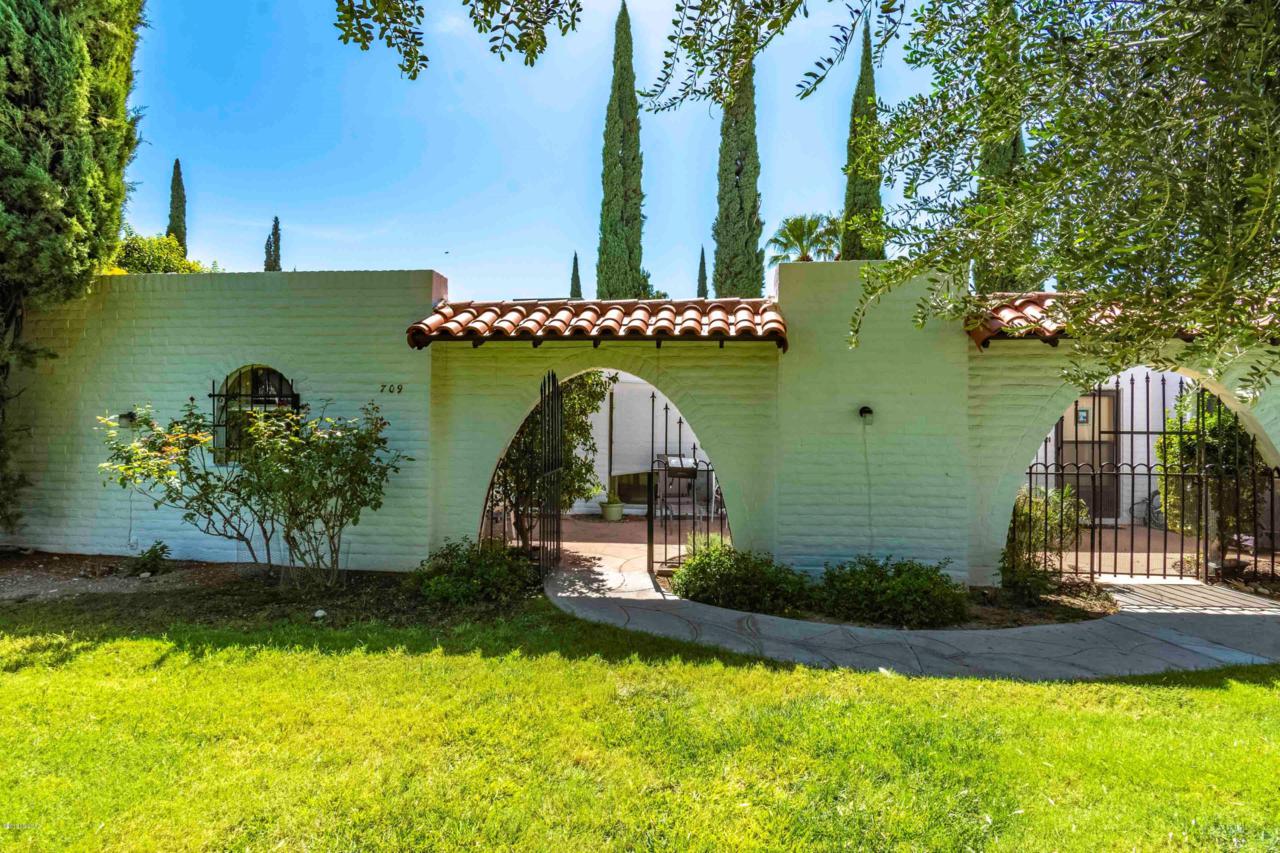 709 Las Lomitas Road - Photo 1
