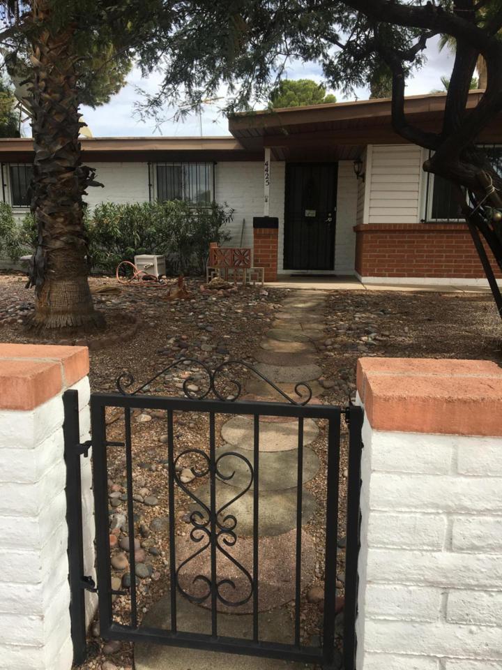 4425 Evergreen Avenue - Photo 1