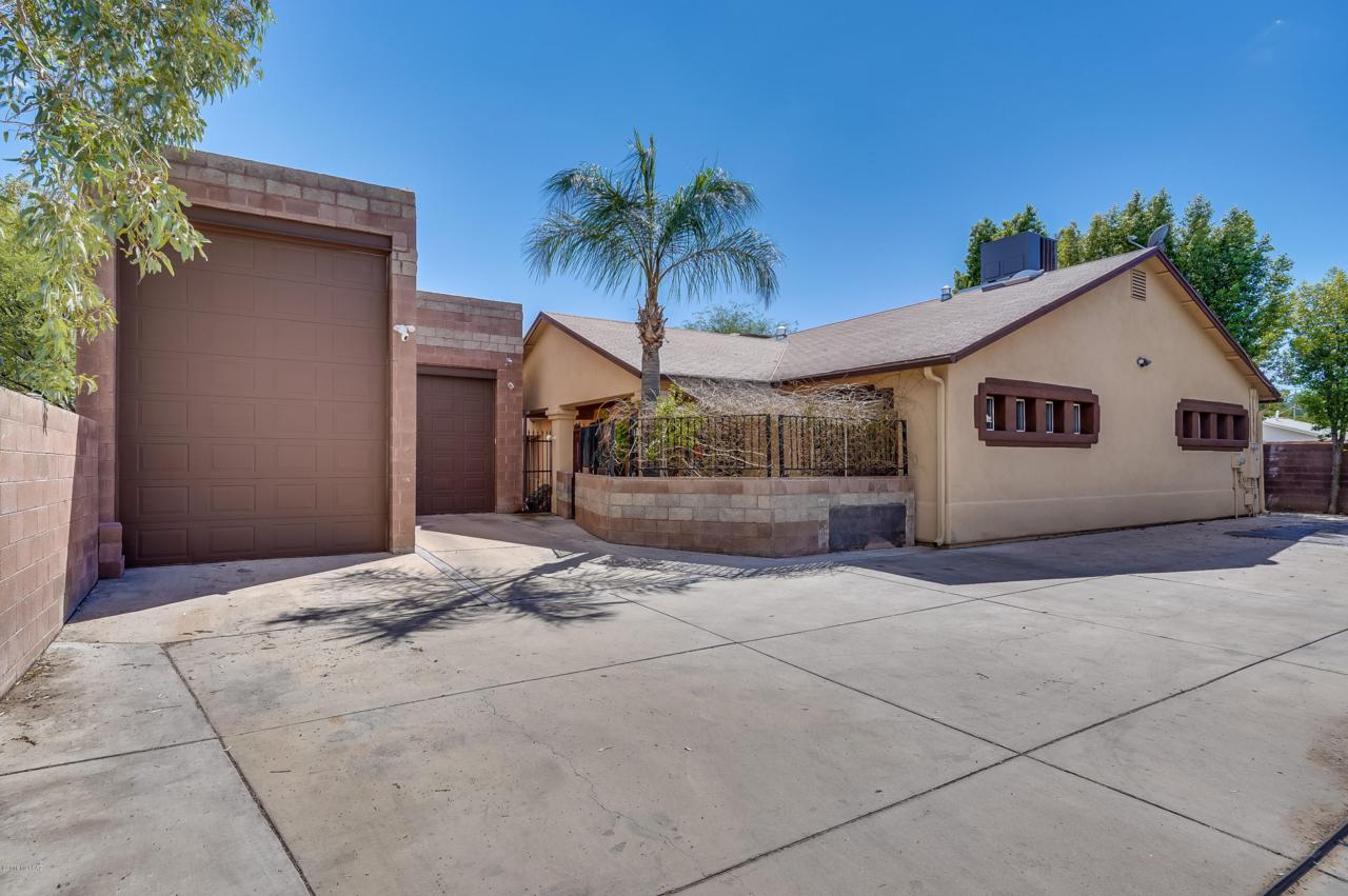 3206 Glenn Street - Photo 1