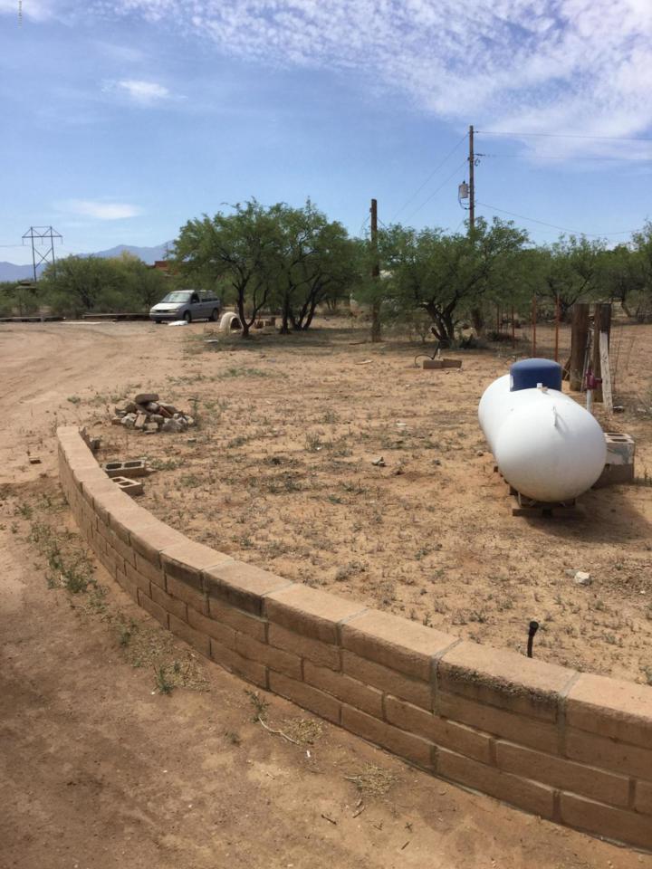 16173 Country Club Road - Photo 1