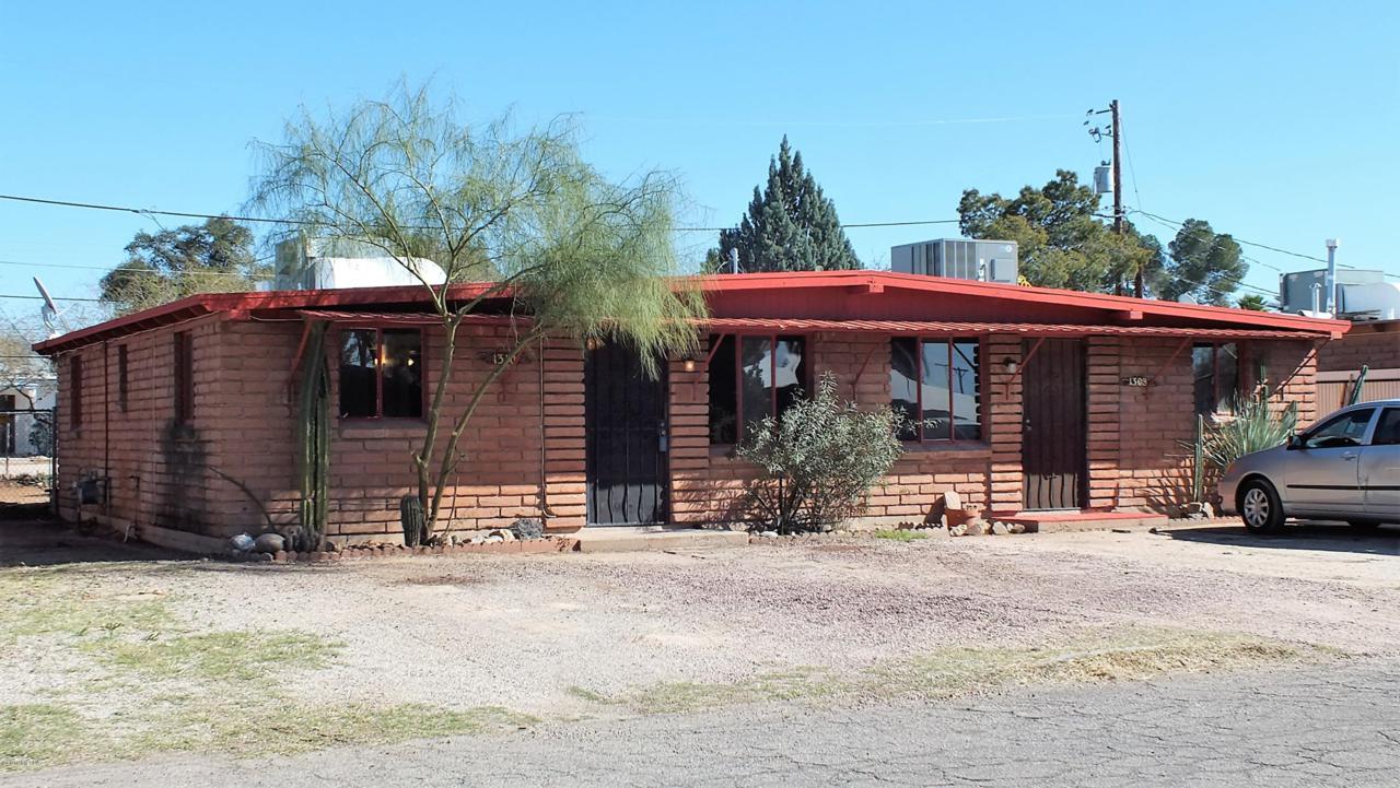 1308 Roberts Way - Photo 1