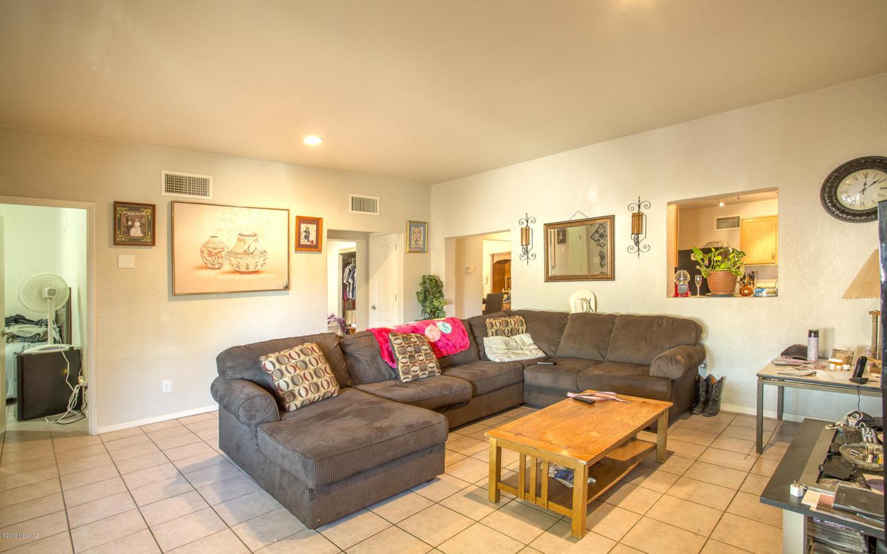 619 41St Street - Photo 1