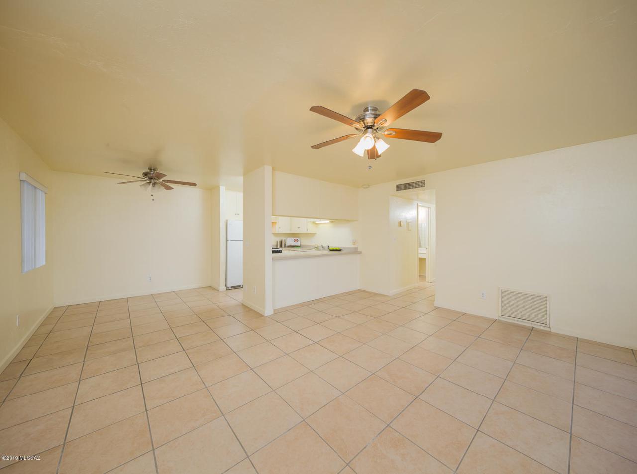 804 Langley Avenue - Photo 1