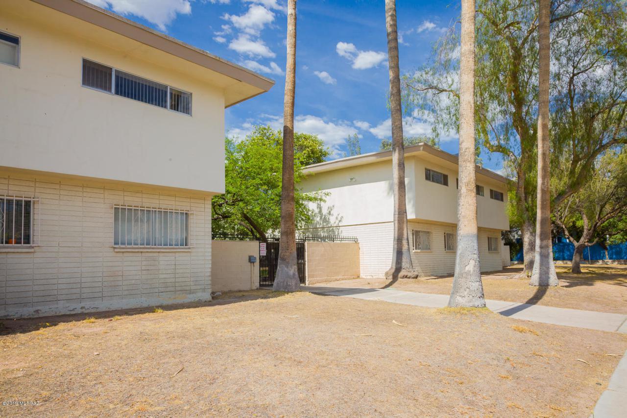 101 University Boulevard - Photo 1