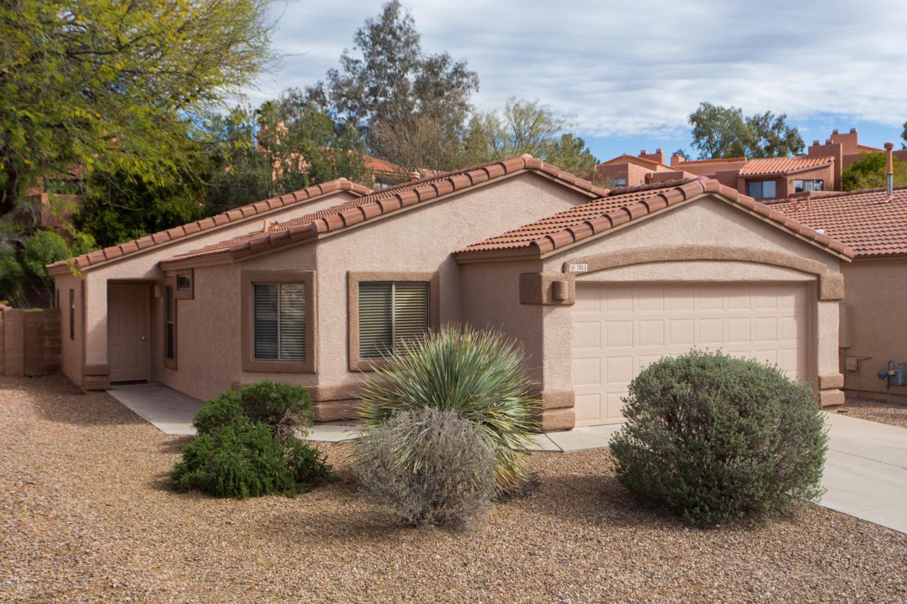7813 Sabino Hollow Court - Photo 1