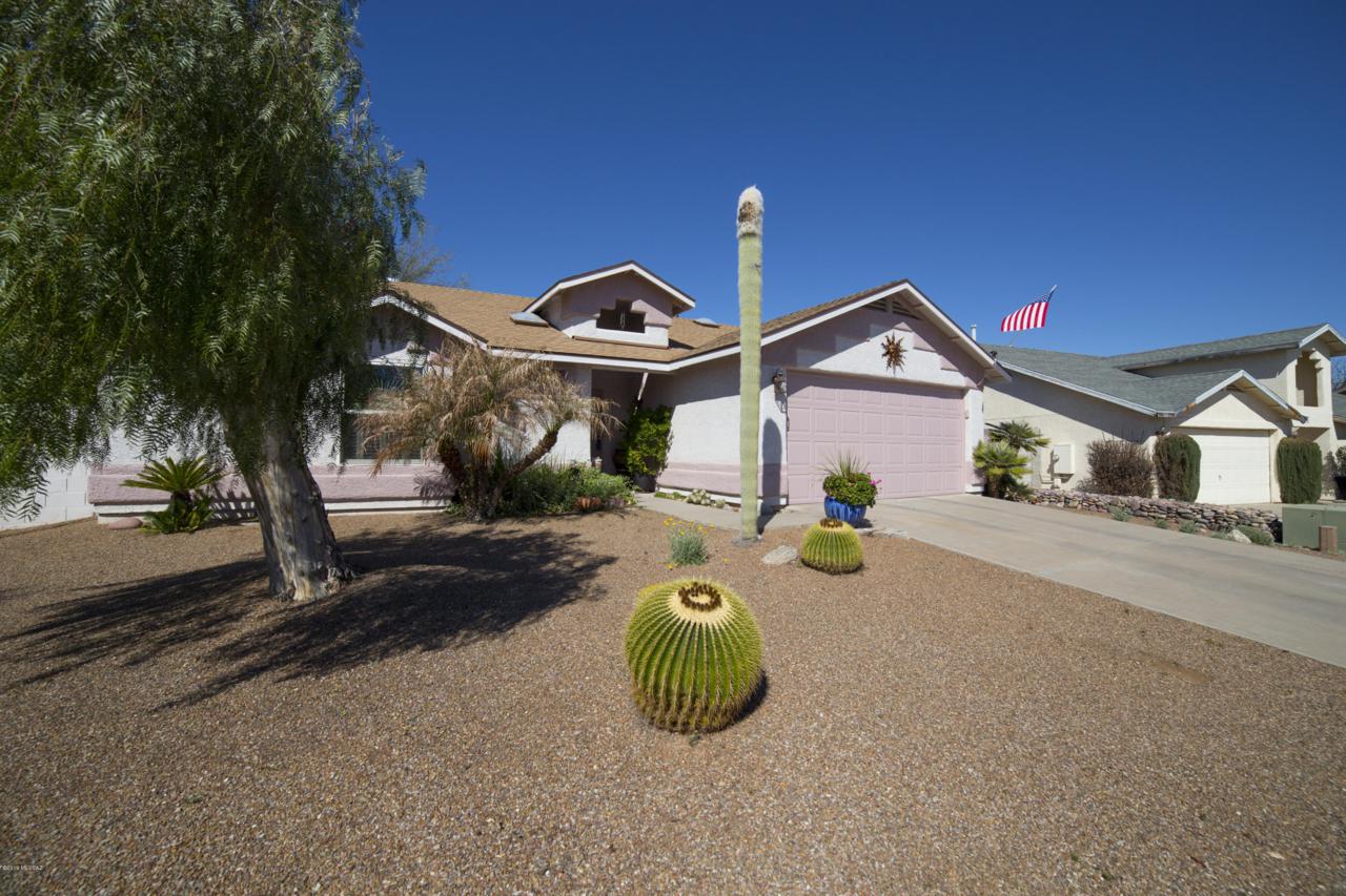 3133 Avenida Isabel - Photo 1