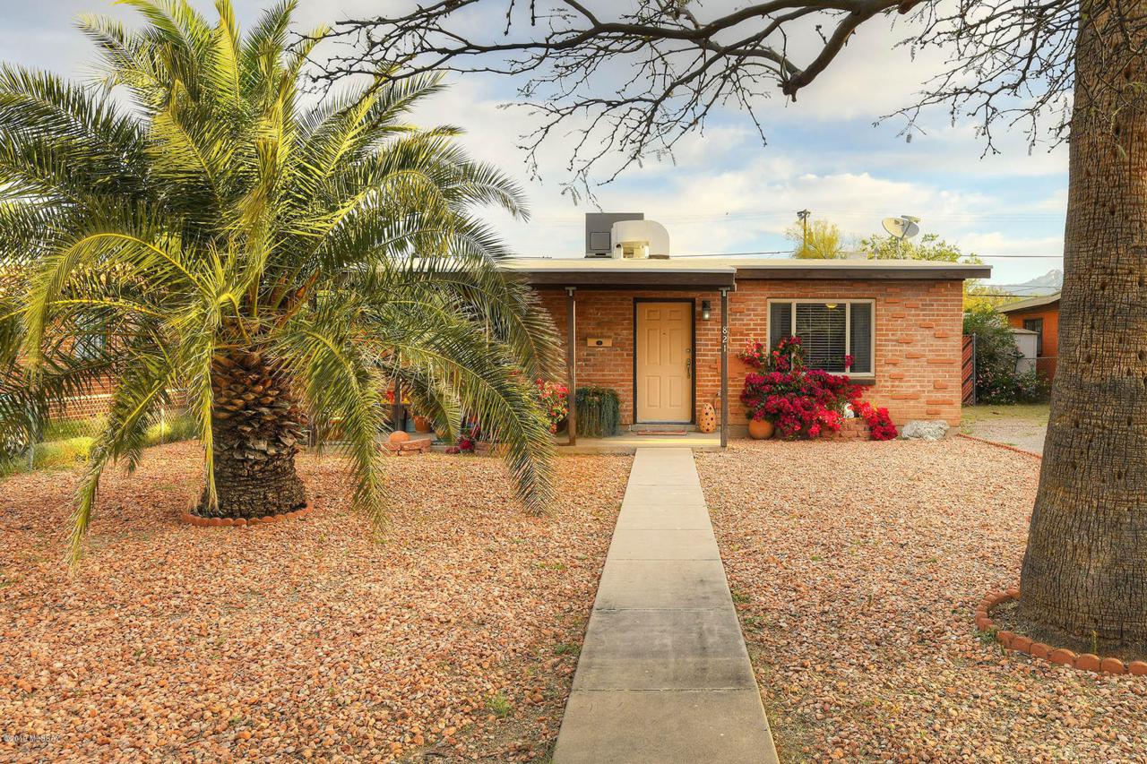 821 Lester Street - Photo 1