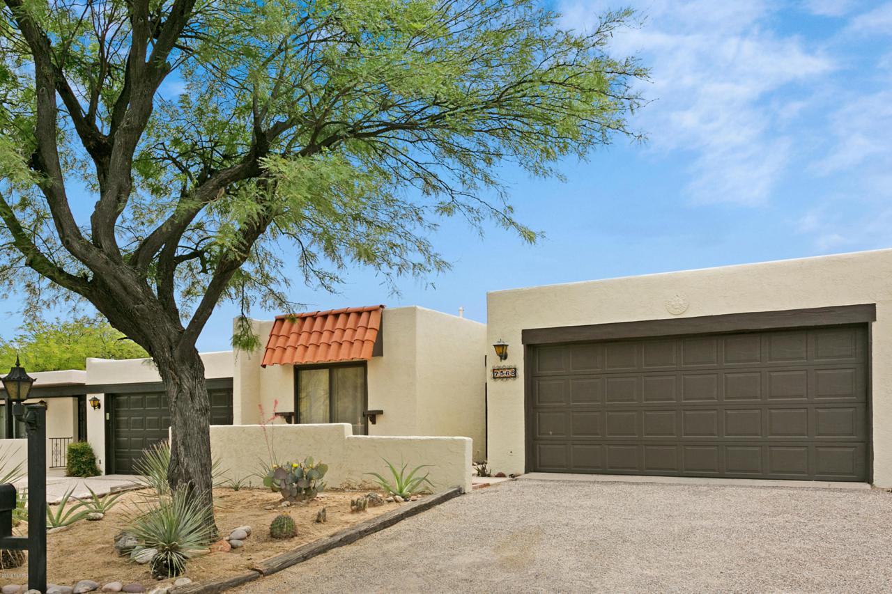 7568 Palm Circle - Photo 1