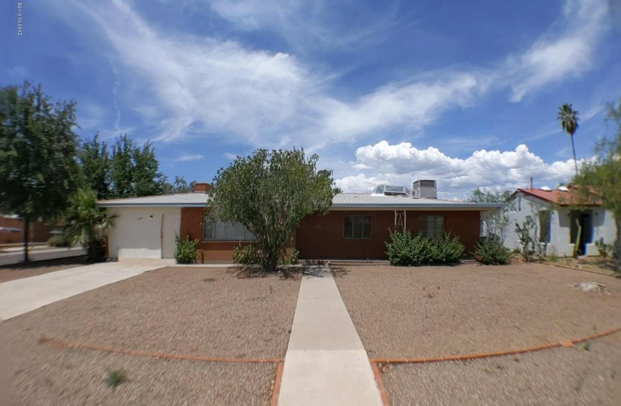 1305 Waverly Street - Photo 1