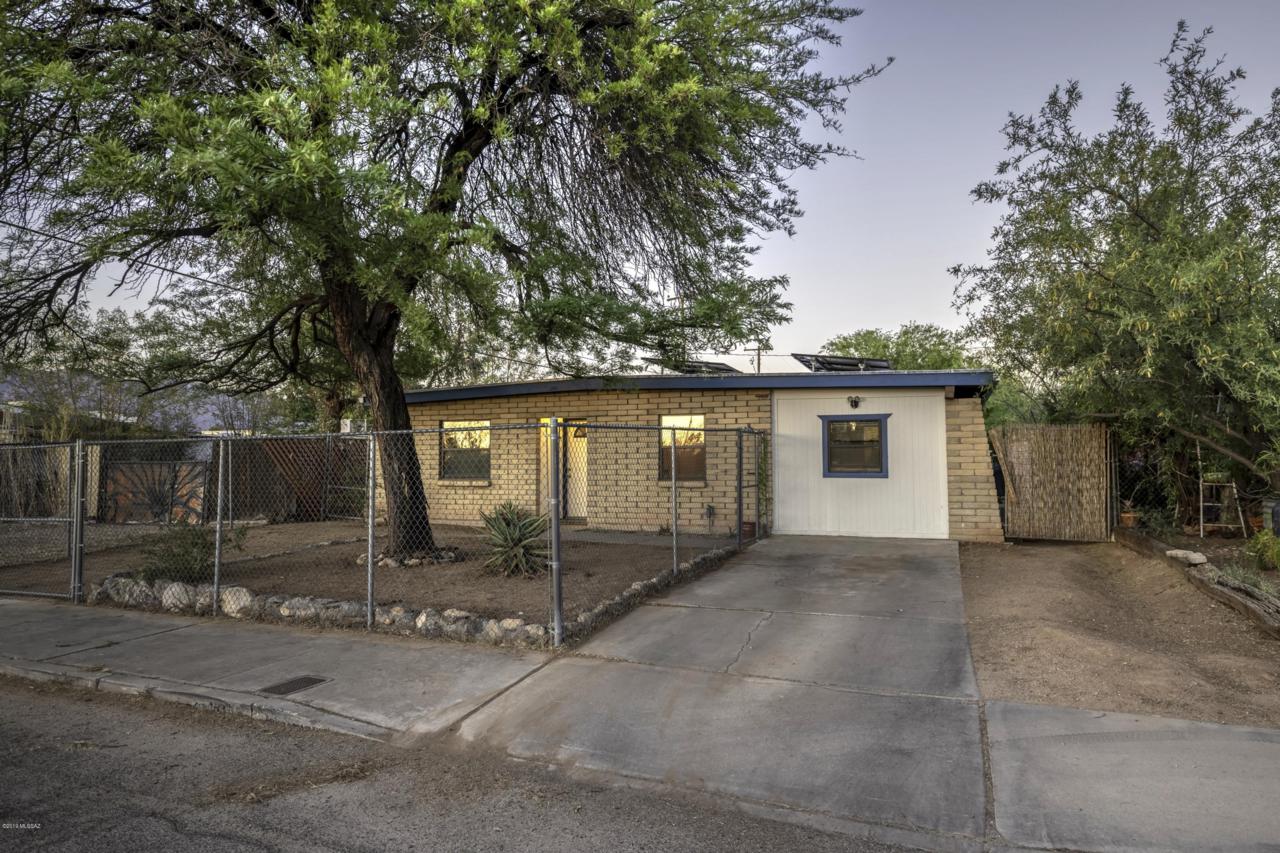 2946 Euclid Avenue - Photo 1
