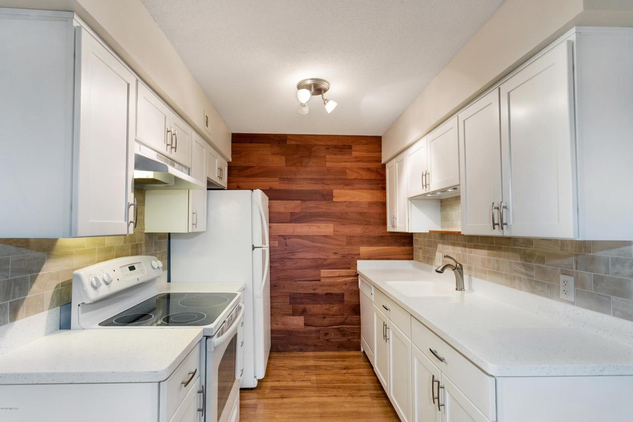 441 Yucca Court - Photo 1