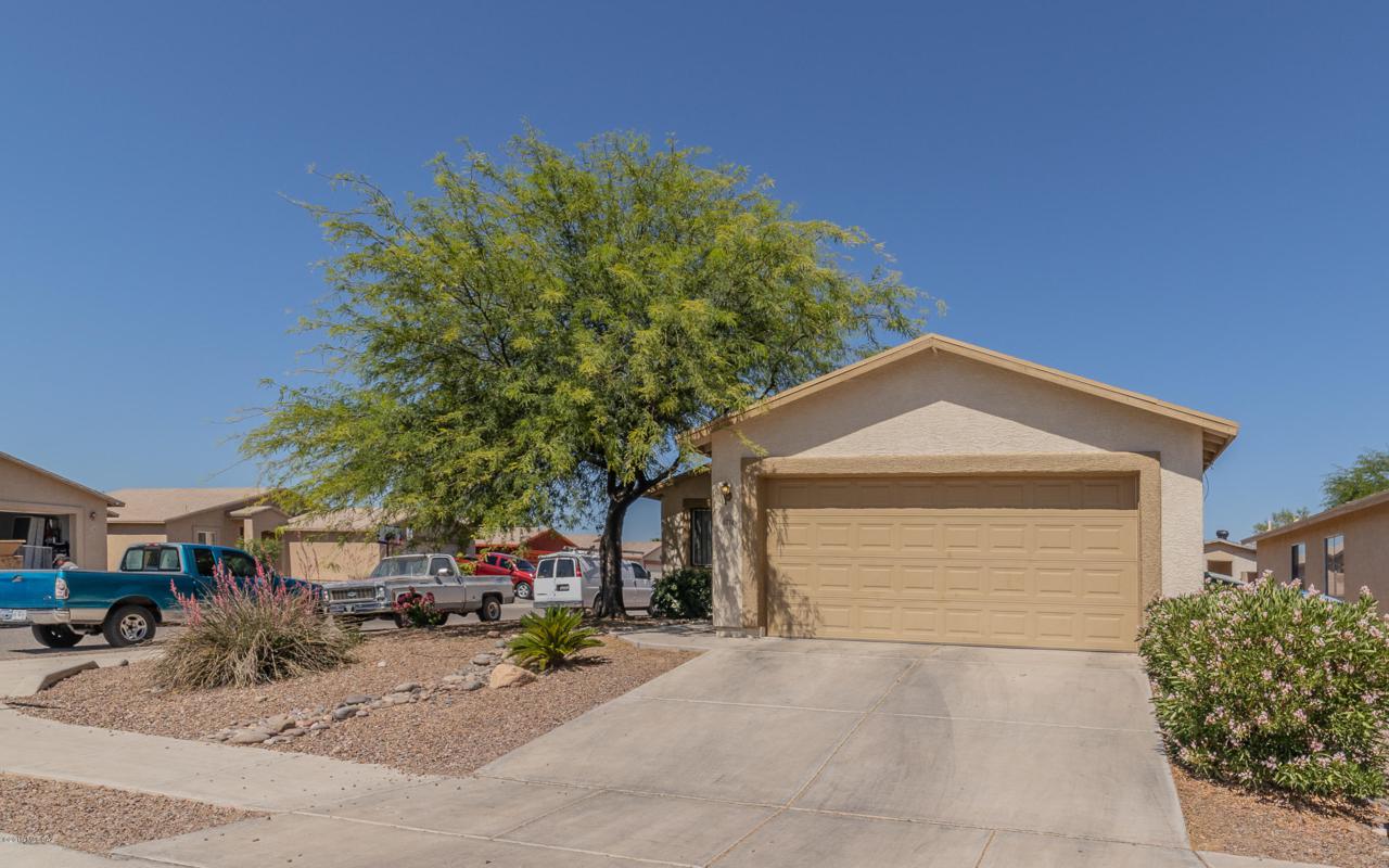 6774 Creekwood Court - Photo 1