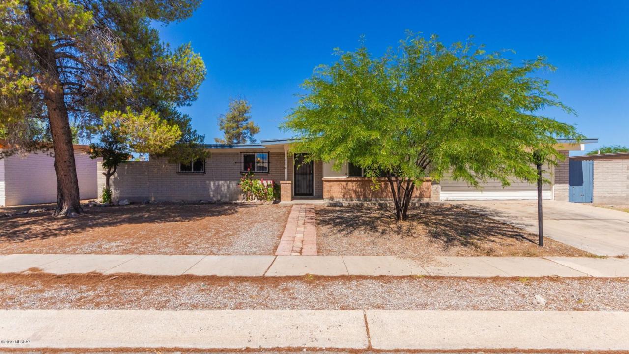 4540 Evergreen Avenue - Photo 1