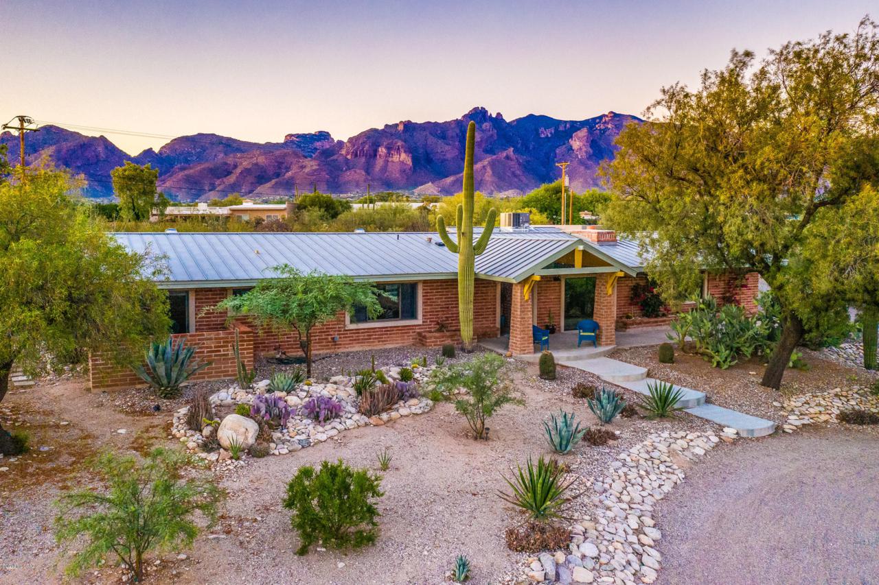 5611 Mina Vista - Photo 1
