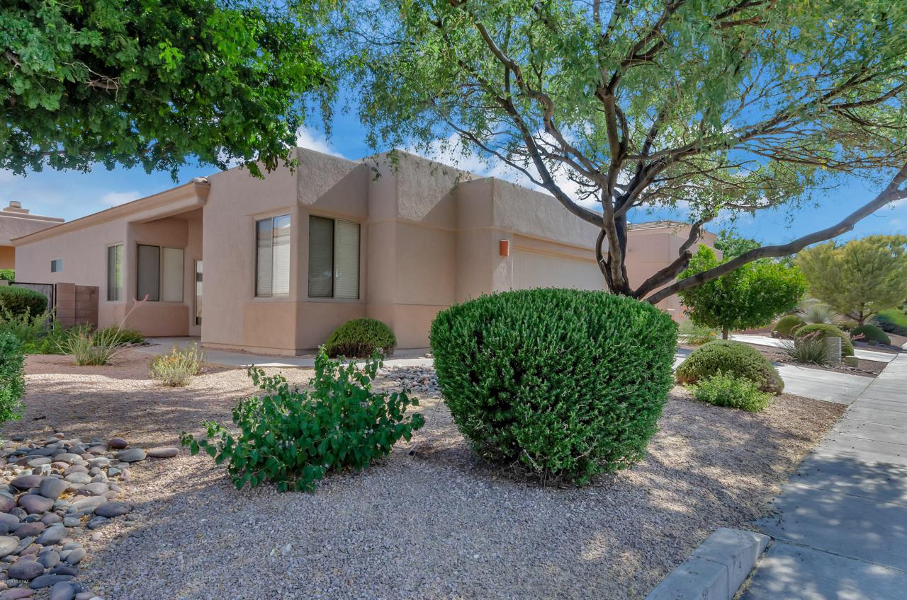 7438 Calle Infinito - Photo 1